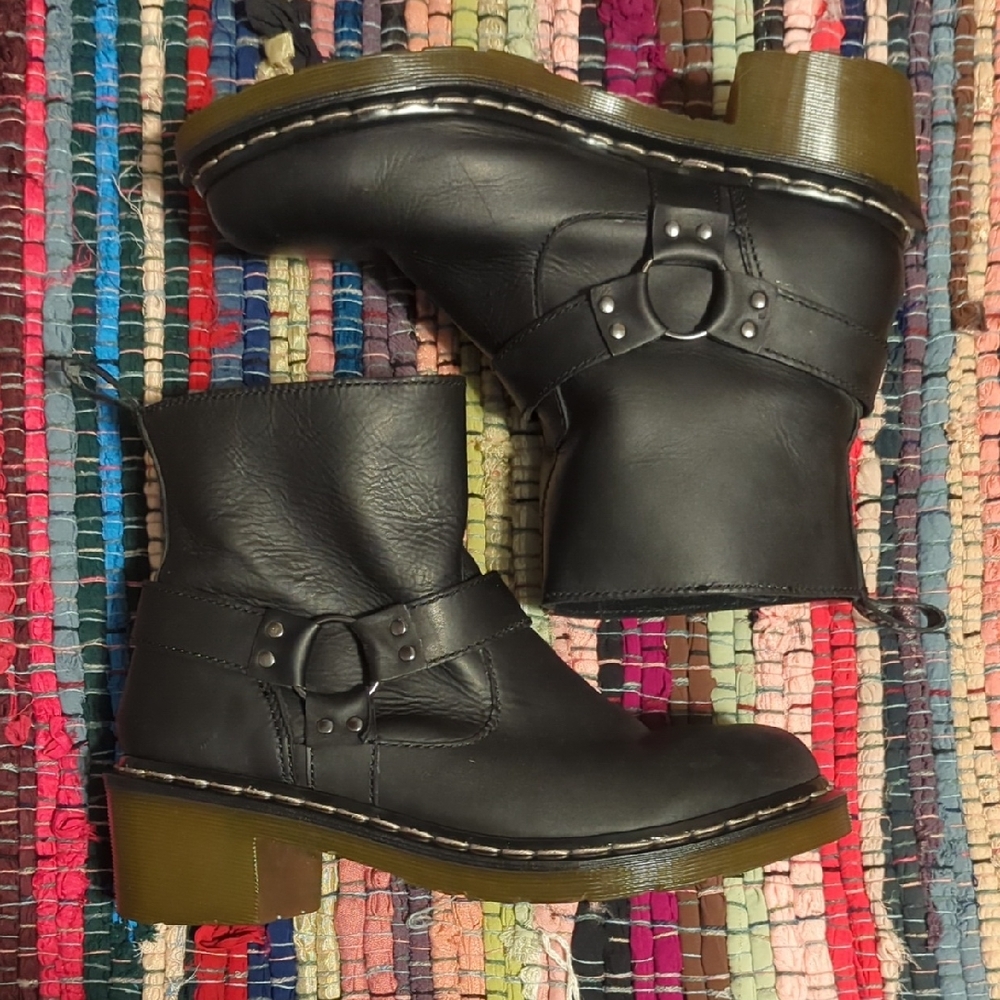 Dr. Martens Alodie Boots